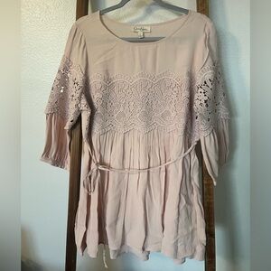Jessica Simpson Maternity Light Pink Crochet Tie 3/4 Sleeve Tunic Blouse L